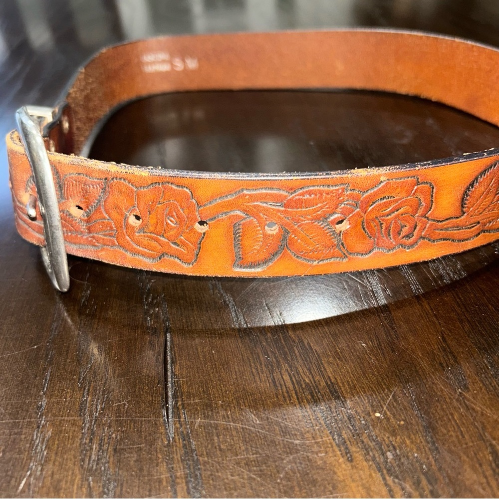 Leather Belt with Roses small/medium - Picture 3 of 8